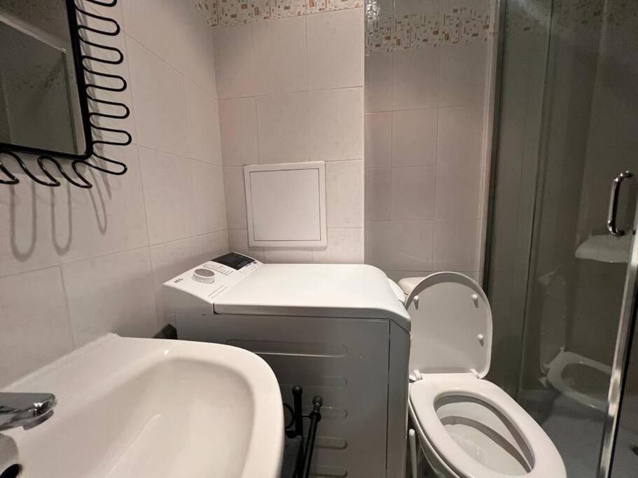 Cozy 1 Bedroom Apartment Next To The Gondola Bansko Esterno foto